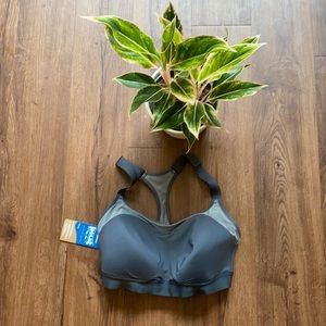 Dare Bra. NWT 40E